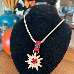 wood edelweiss necklace trachten dirndl Oktoberfest from Austria